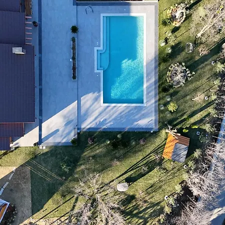 Beautiful House - Luxury For Rent Bërxull